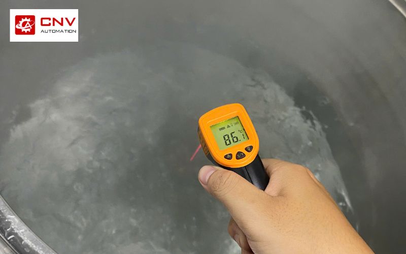 Canh nhiệt độ trong nồi nấu