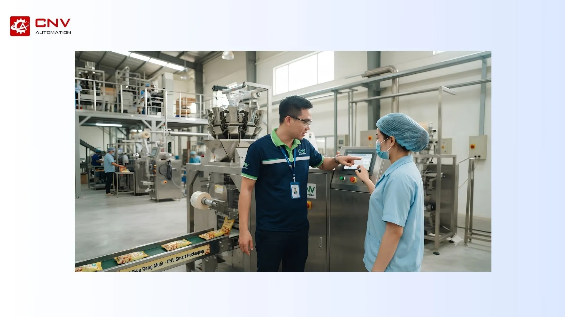 Đội ngũ kỹ sư CNV Automation hỗ trợ vận hành dây chuyền đóng gói tự động tại nhà máy khách hàng case study dây chuyền đóng gói